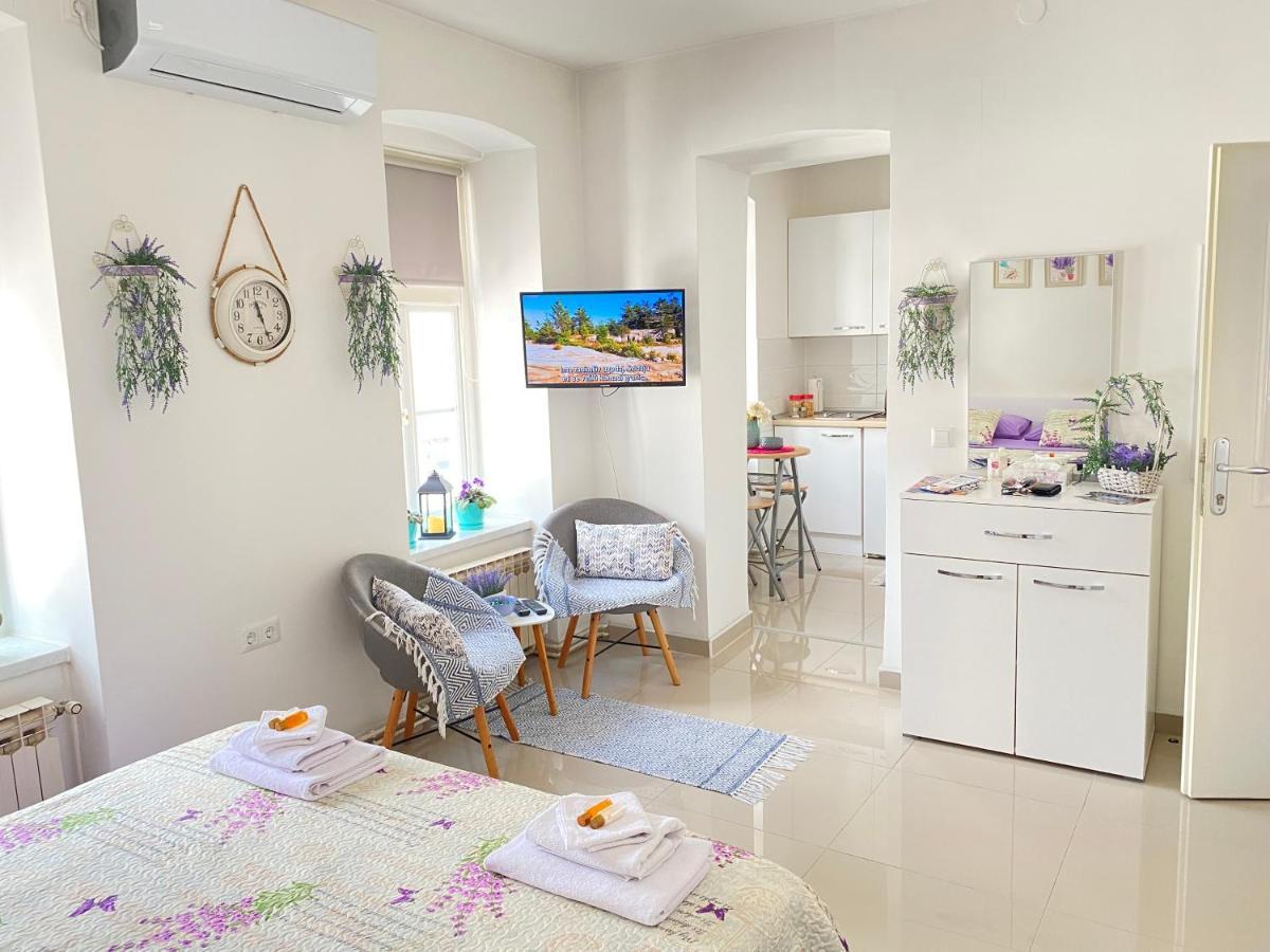 Ferienwohnung Korzo Tuzla Exterior foto